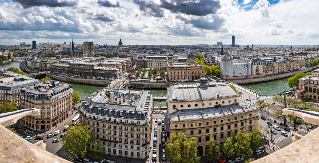 Paris on the Way 1